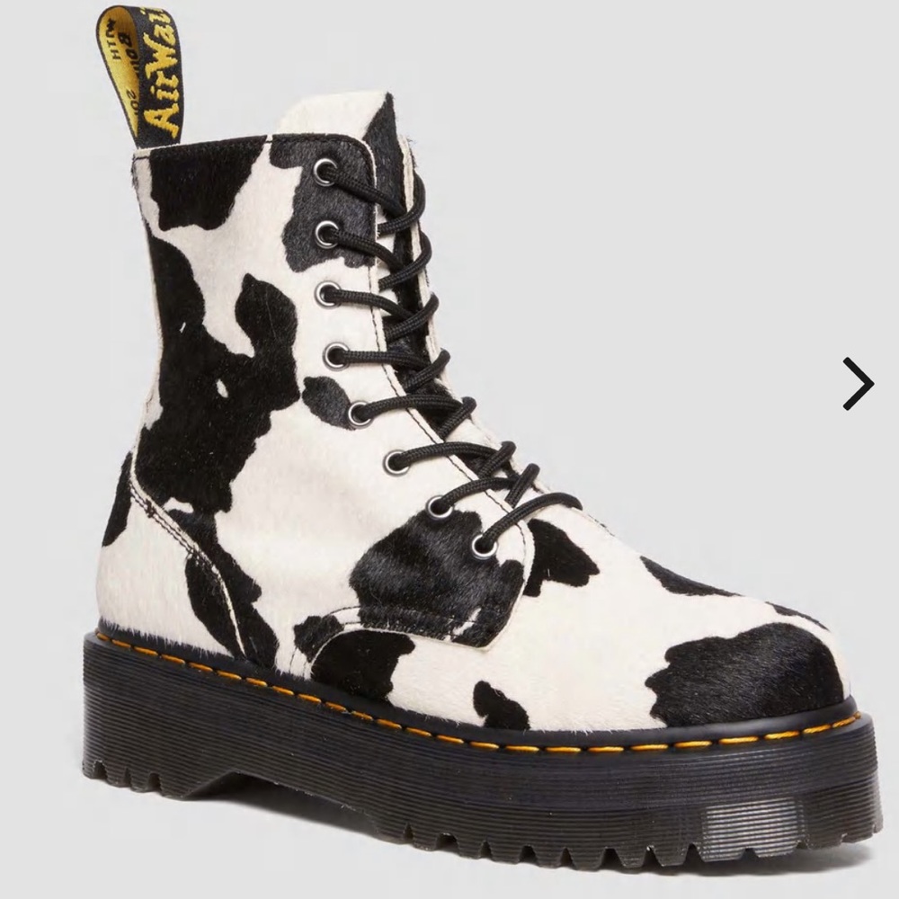 Dr martens jadon boot cow print